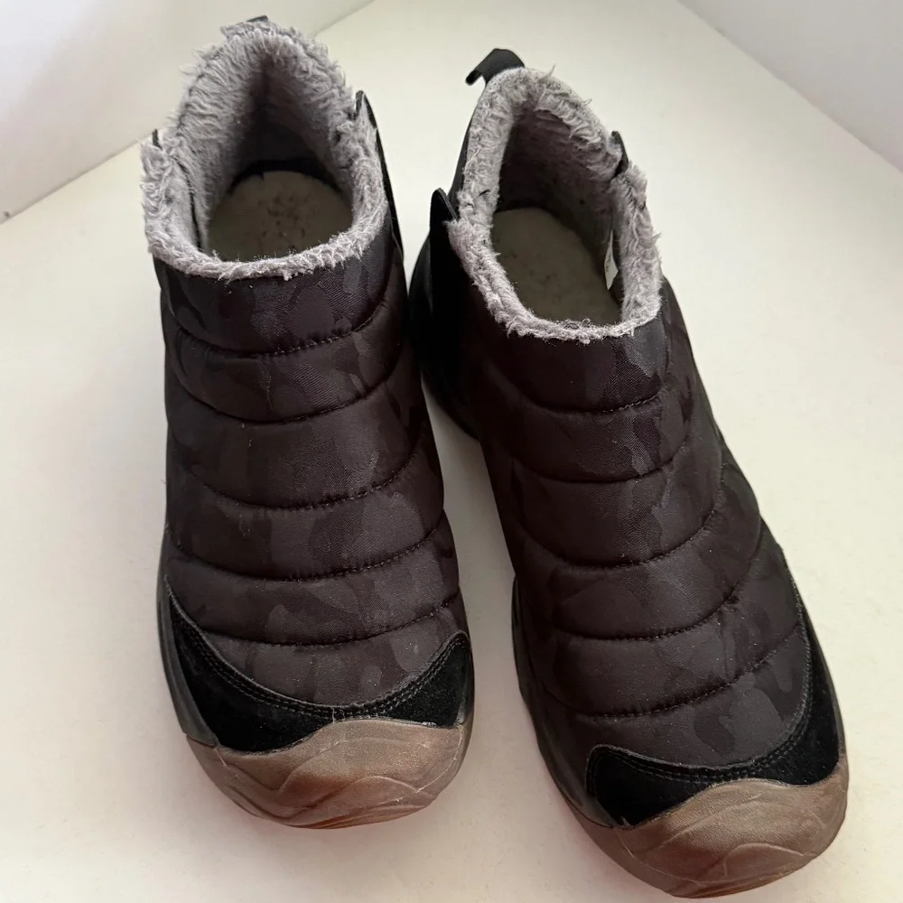 Unisex Outdoor Boots Sturdy,‎ Thick Sole, Size 43